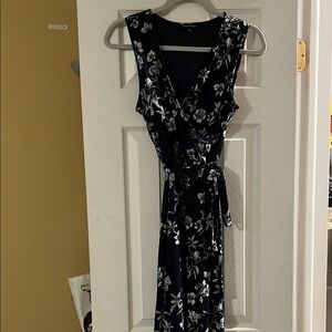 41 Hawthorn Navy and White Floral Wrap Midi Dress